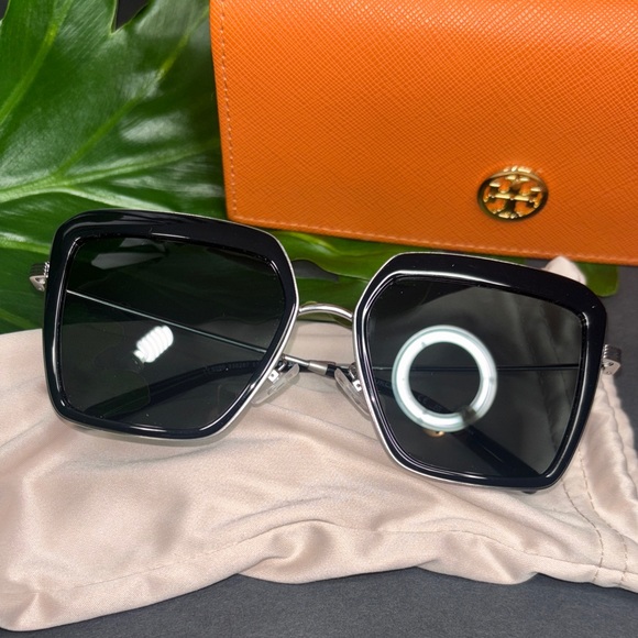 Tory Burch Orange Sunglasses Case - Picture 13 of 16